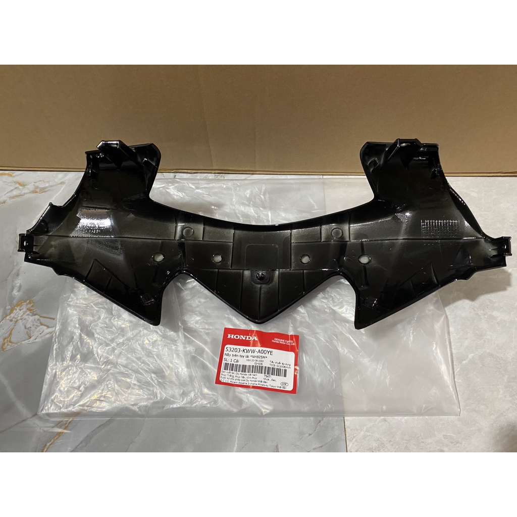Nắp trên tay lái - nắp ốp bàn thờ HONDA WAVE S110, RS110 năm 2013.