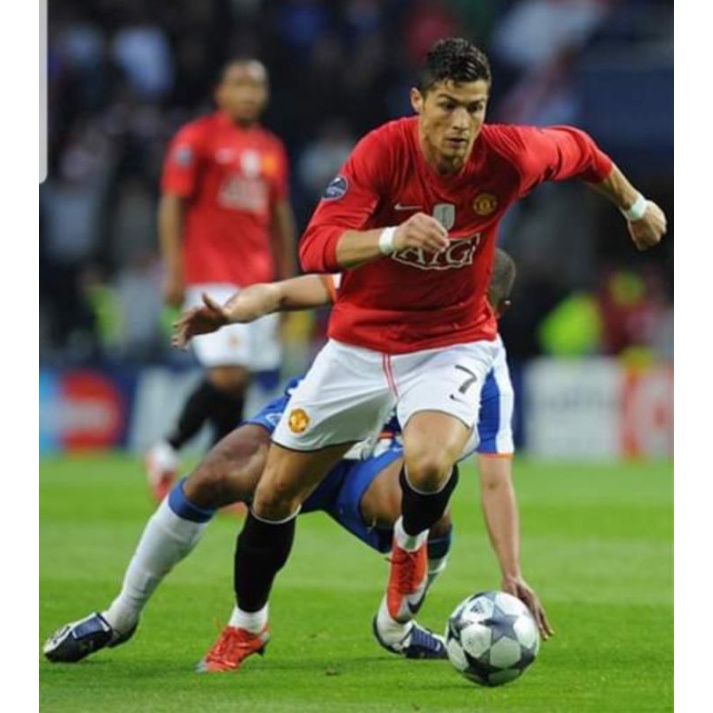 Giày đá bóng Cr7