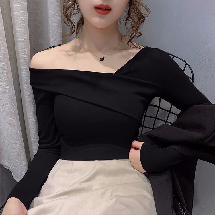 Áo len tăm lệch vai