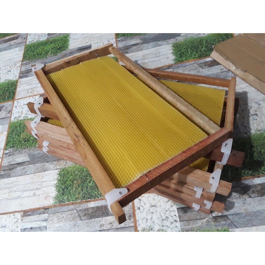 Cầu ong có chân tầng