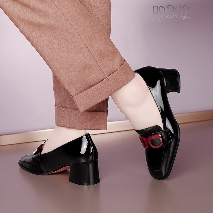 Giày cao gót nữ đẹp đế vuông 4 phân hàng hiệu rosata màu đen trắng ro362