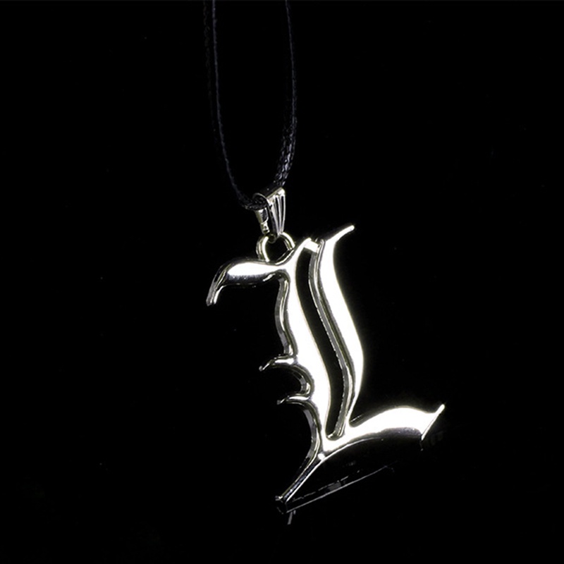 Vòng cổ Kim Loại Mặt Chữ L Màu Bạc Khắc Chữ L Trong Phim Death Note