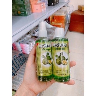Cặp 2 chai Xịt Tinh Dầu Bưởi dưỡng tóc chắc khoẻ, giảm gãy rụng và Kích Mọc Tóc - Hàng Thái Lan Chính Hãng