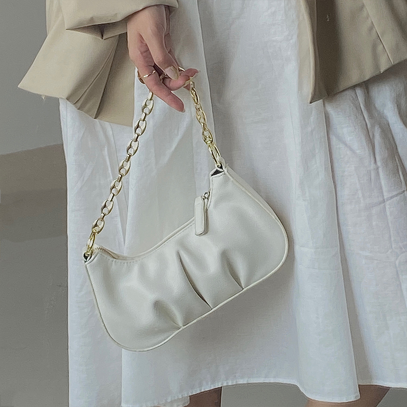 IELGY Niche Túi Xách Đeo Vai Phối Xích Hình Đám Mây Gấp Gọn Được Cá Tính Cho Nữ