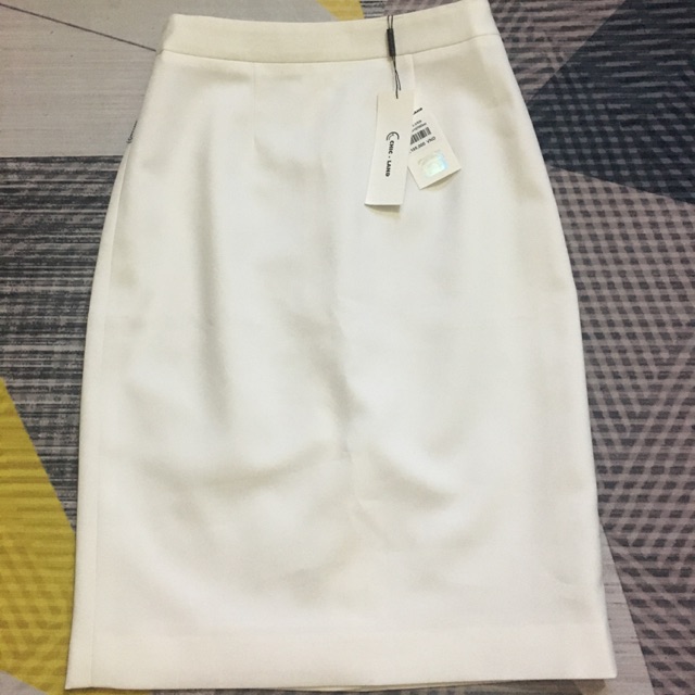 Váy Trắng bút chì Chic Land