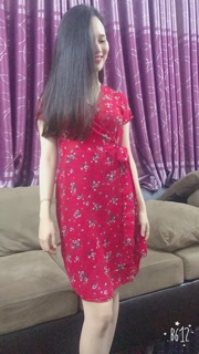 Váy hoa thắt nơ