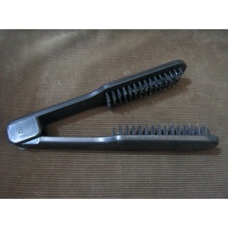 LƯỢC KẸP DUỖI NHỰA