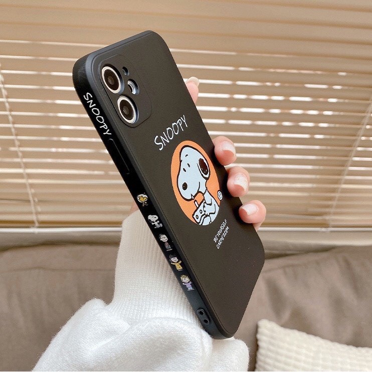 Ốp Lưng Iphone Cạnh Vuông, Bảo Vệ Camera SNOOPY 7Plus,8Plus,x,xs,xsmax,11,11promax,12,12promax,13,13promax