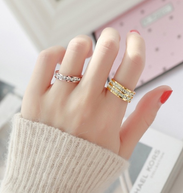 Nhẫn Titan 2 Hàng Đá Vuông Siêu Xinh