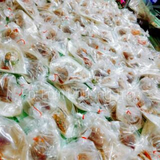 Bánh tráng chấm me