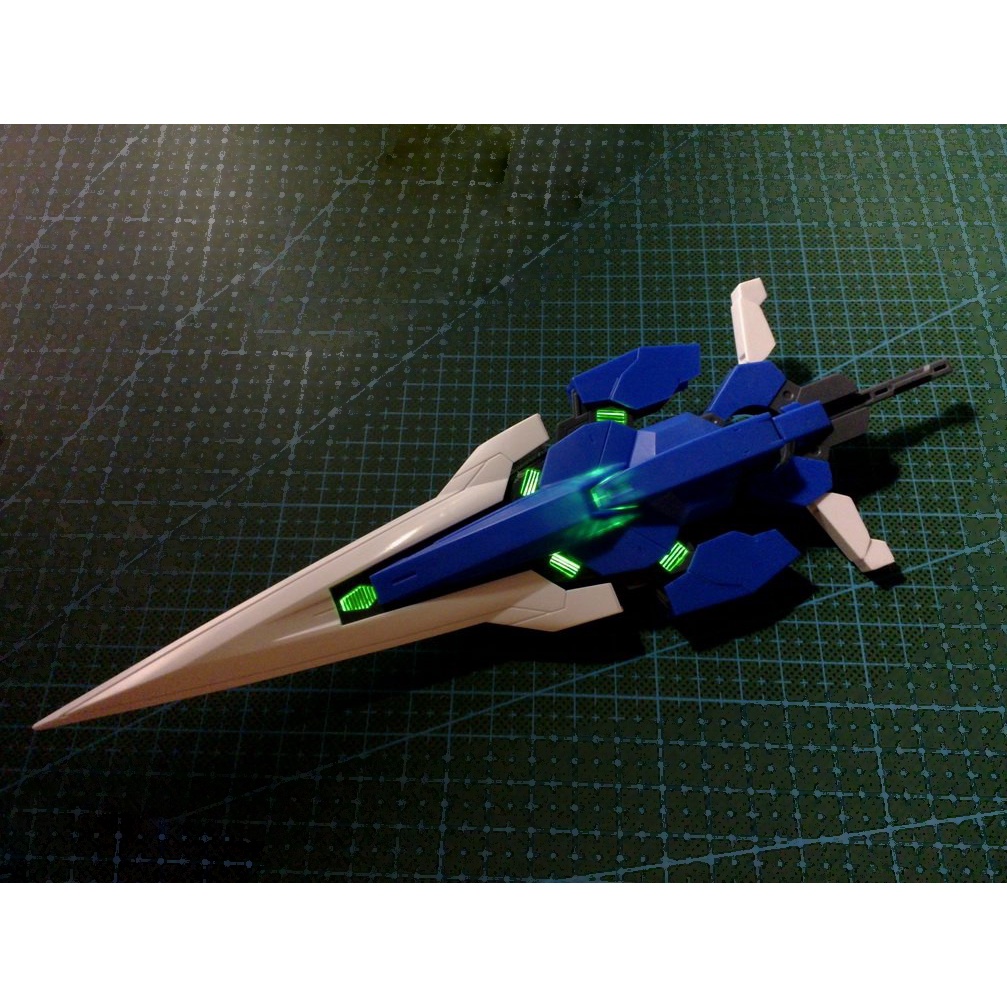 Mô hình lắp ráp MG 1/100 Gundam 00 Seven Sword 6604 Daban kèm LED