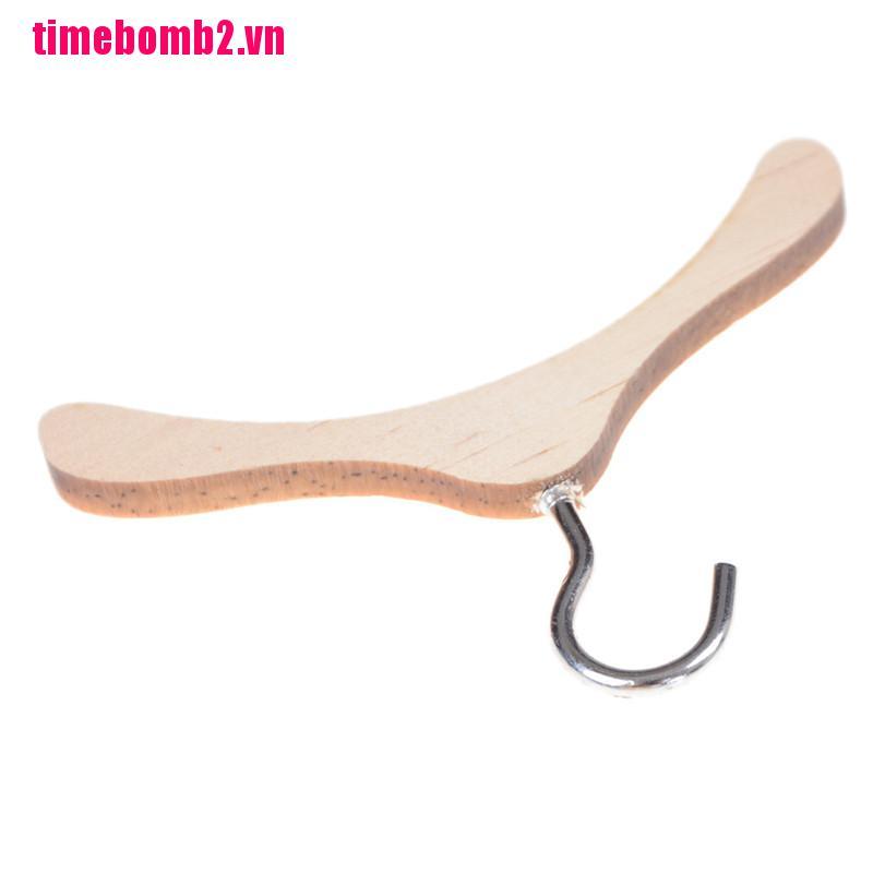 Móc Treo Quần Áo Bằng Gỗ