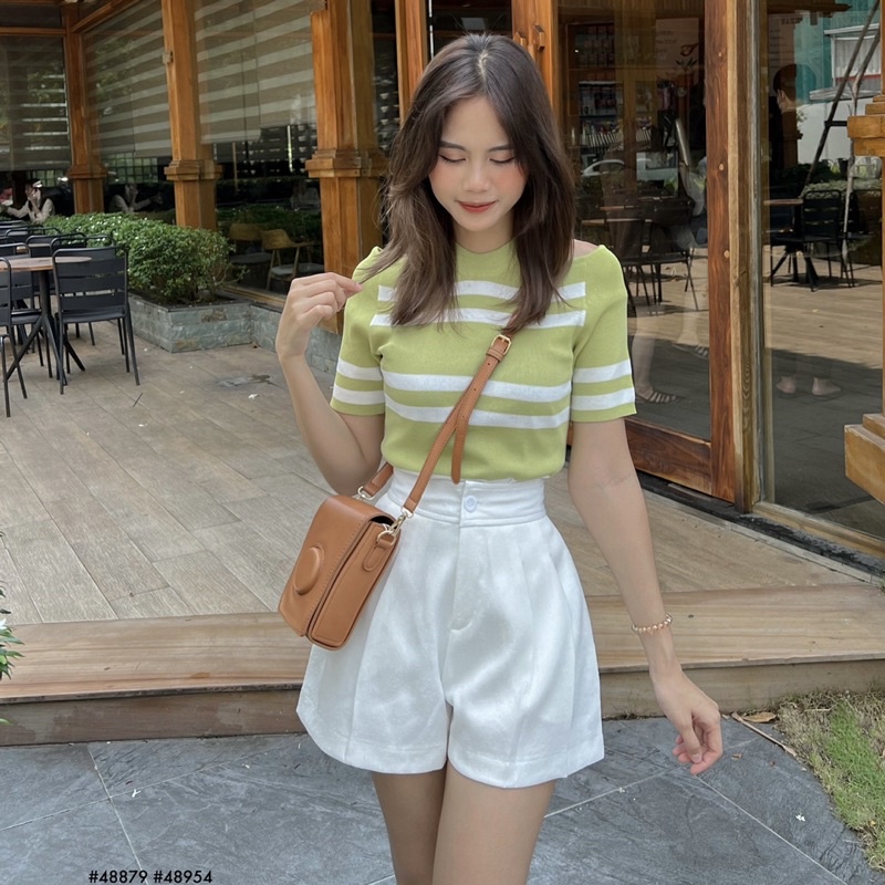 Áo gân - 2233 - khoét vai kẻ ngang