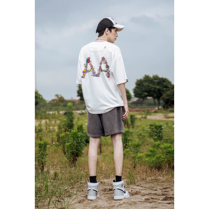 Áo Thun BOO Unisex Dáng Oversize Vải Cotton Họa Tiết Hoa AA BOOLAAB