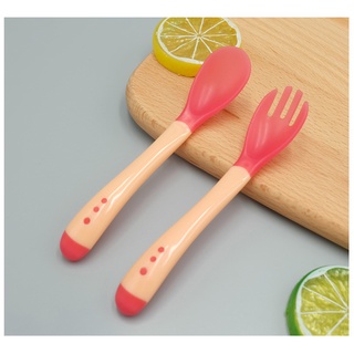 Thìa Ăn Dặm Silicon Báo Nóng cho bé