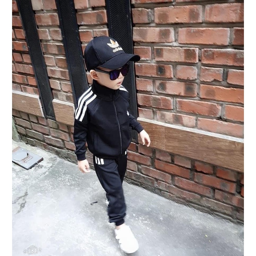 Bộ khoác nỉ thu đông bé trai -  Set bộ khoác nỉ Adidas kèm mũ lưỡi trai cho bé trai chất nỉ da cá size 90-150