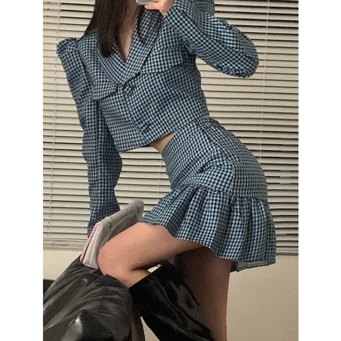 Bộ đồ hai món gồm áo vest ngắn + chân váy eo cao thời trang mùa thu Hàn Quốc 2021 mới cho nữ (có bán lẻ)