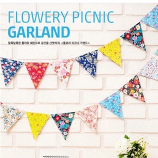 Cờ dây trang trí hình hoa