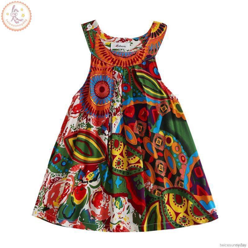 Đầm sát nách hoạ tiết hoa cổ điển cho bé gái