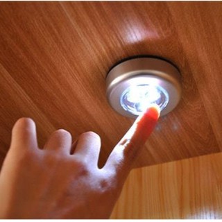 [GIẢM 50%] Đèn LED dán tường nhỏ gọn tiện dụng- Đèn LED 3 bóng thắp sáng 1000h - Đèn LED mini thông minh