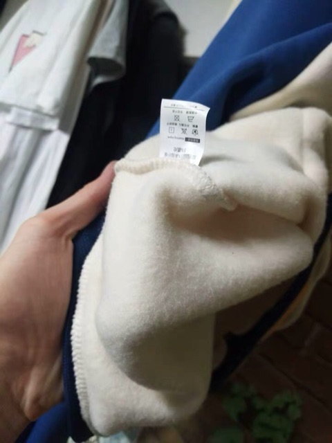 Áo hoodie đôi dày dặn phong cách Hàn Quốc