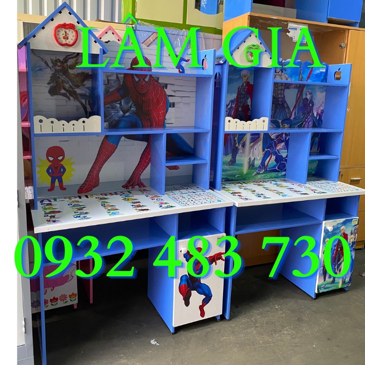 Bàn học sinh nhựa Đài Loan 3D kèm ghế ngồi rộng 1m kitty siêu đẹp | BigBuy360 - bigbuy360.vn