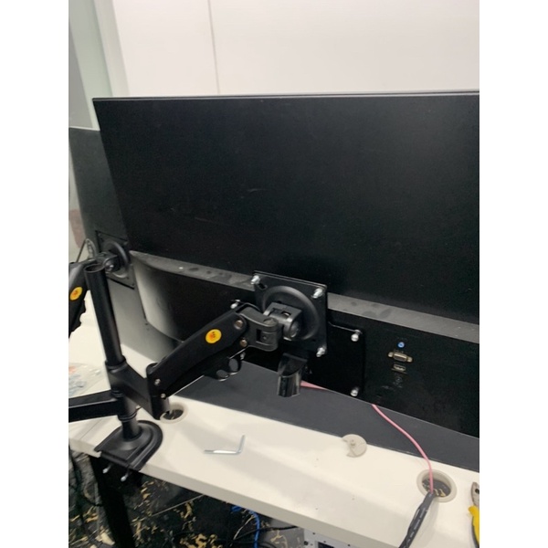 VESA ADAPTER màn hình LG 32inch