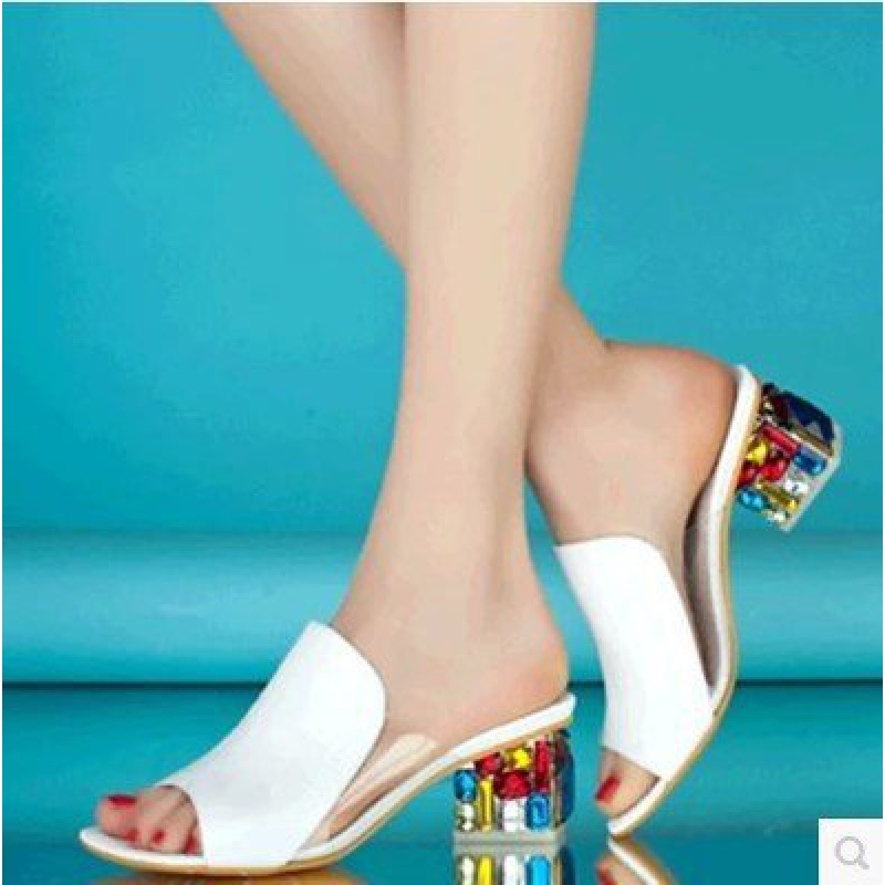 Dép Sandal Đế Dày Đính Đá Sáng Lấp Lánh Thời Trang Hè 2019 Cho Nữ