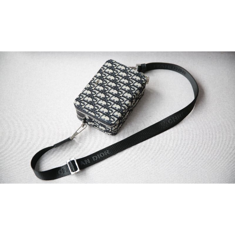 Túi chéo nữ D.I Messenger sz19cm unisex tag bạc vải họa tiết thêu nổi fullbox