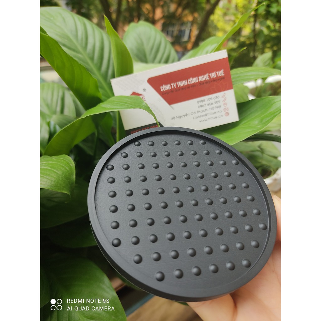 Bán lẻ miếng lót cốc silicon có sẵn giá rẻ, Đặt đế lót cốc silicon màu đen.