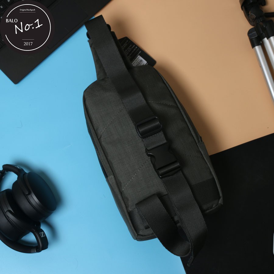 Túi Đeo Chéo Thời Trang Mikkor D.leh Sling – Dark mouse grey