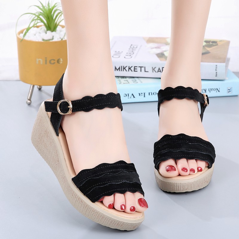 【READY STOCK】Fashion handmade  women's sandals Platform shoes Lightweight and wearable Polyurethane bottom