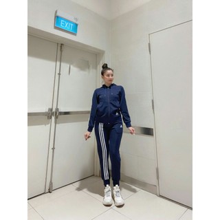 set thể thao das nữ  có nón màu xanh navy