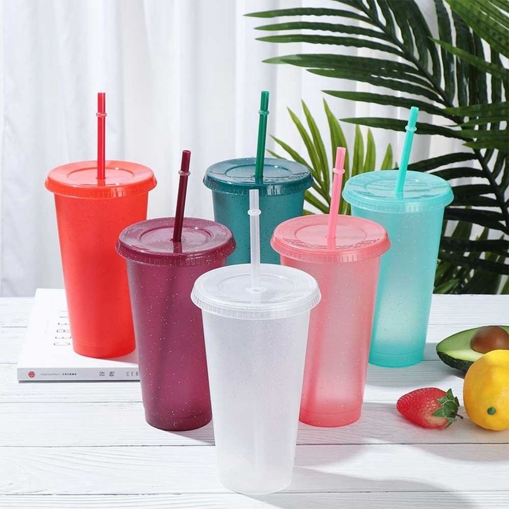 1 Ly Nhựa Uống Nước Nhiều Màu Sắc Có Ống Hút Tiện Dụng