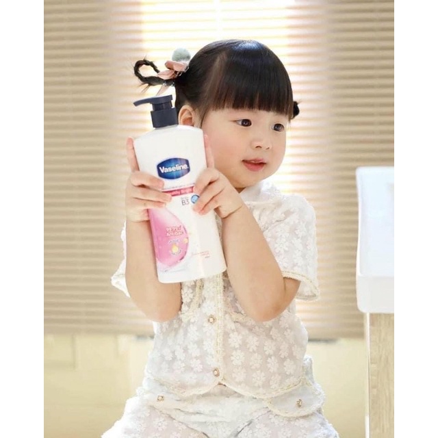 Sữa Tắm Vaselin B3