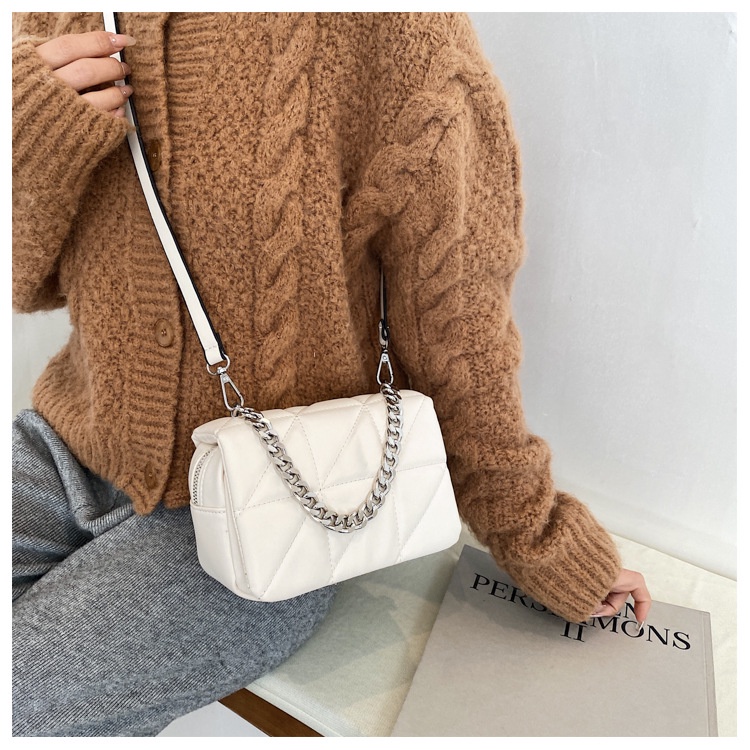 Túi đeo chéo nữ da trần trám dáng hộp cao cấp BAG U DHO285