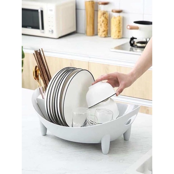 Rổ đựng bát rau củ tiện lợi.