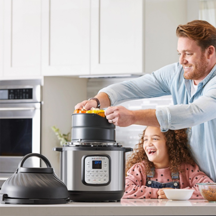 [Mã ELHADEV giảm 4% đơn 300K] Nồi áp suất Instant Pot Duo Crisp 11in1 6qt [HÀNG ĐỨC]