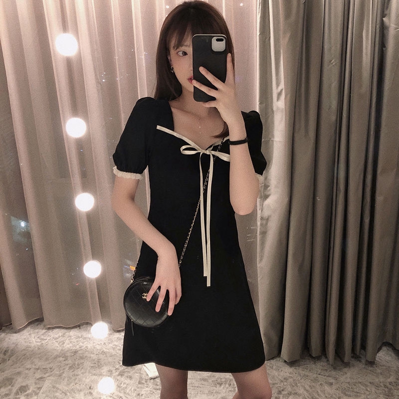 Đầm đen tay ngắn cổ V thời trang hè nữ tính