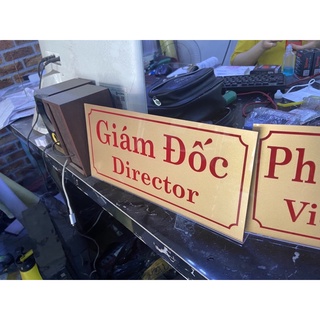 Bảng tên để bàn