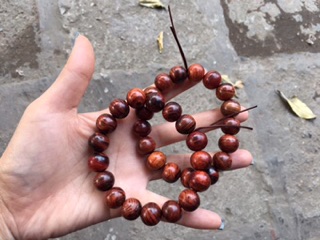 VÒNG TAY GỖ SƯA