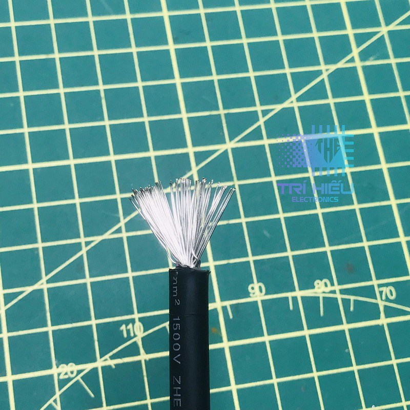 Dây cáp kèm jack MC4 chống nước 1000V 30A