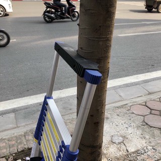 Ốp chống trượt thang nhôm rút đơn-ốp cao su chống trượt thang rút đơn leo trụ điện, leo cây (Ảnh tự chụp)