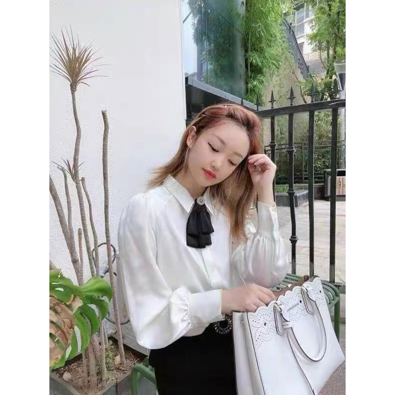 Sẵn🎀Áo sơ mi kiểu tiểu thư basic kèm tag mặc trong vest/áo dạ/ cực sang chảnh lụa cúc đá sáng công sở thư ký MC