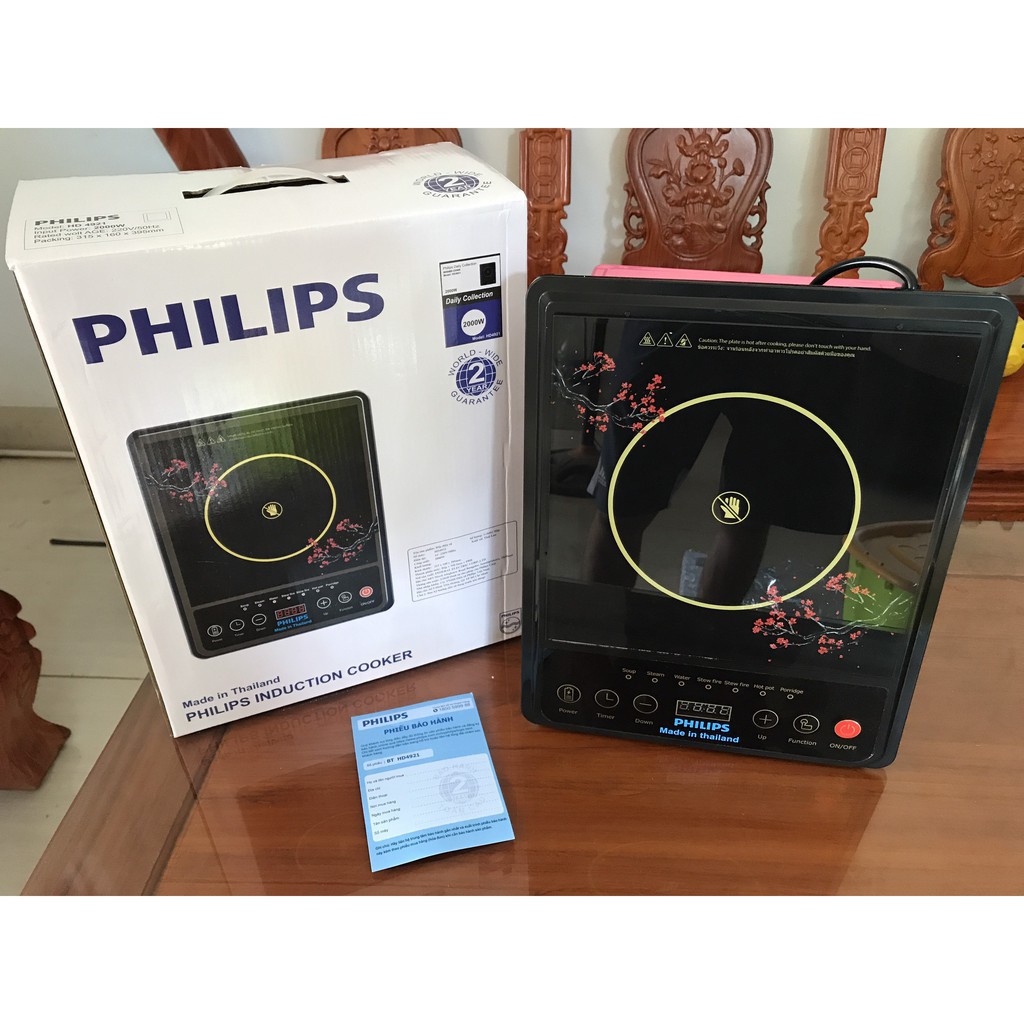 Cây lau nhà kèm bình xịt nước thông minh