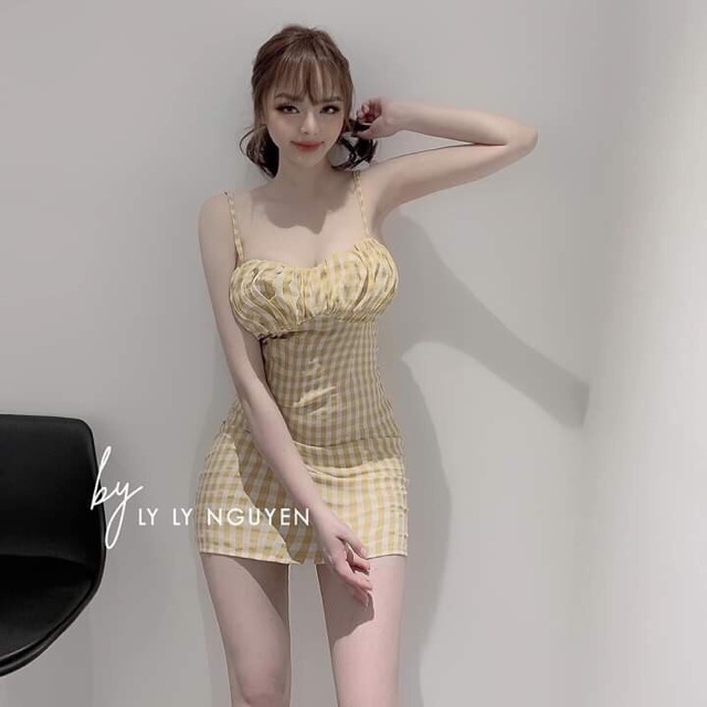 Đầm sọc kẻ caro por kiểu 2 dây cúp ngực | BigBuy360 - bigbuy360.vn