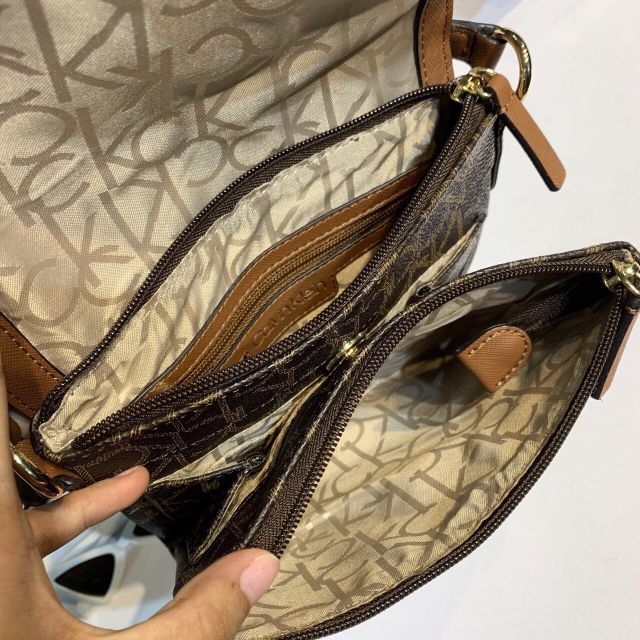 Túi CALVIN crossbody xuất xịn