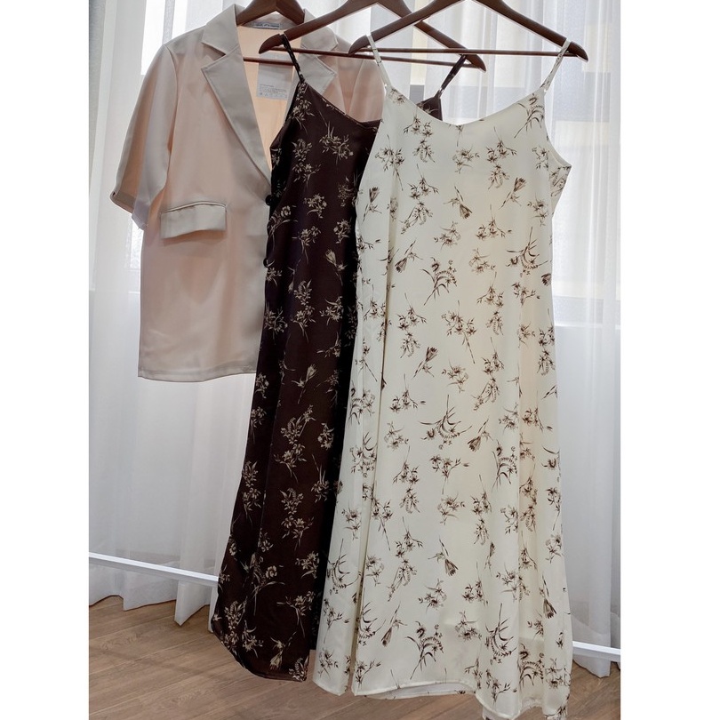 Đầm - Váy hai dây hoa nhí phong các Hàn Quốc - Váy hai dây hai màu trắng nâu Ulzzang