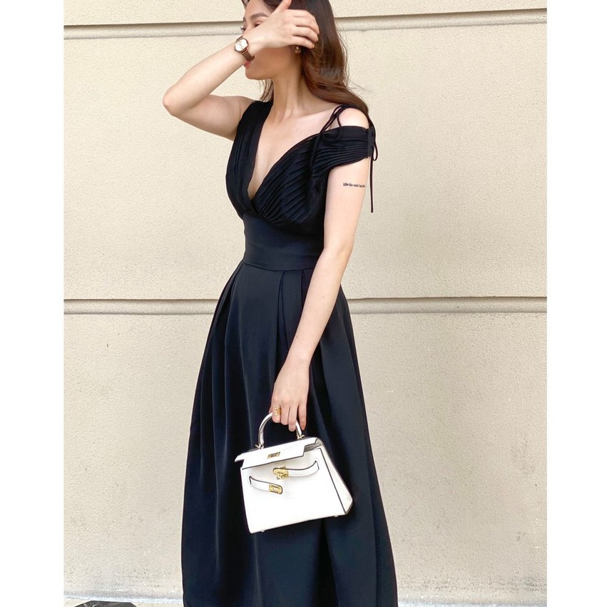 Đầm maxi đen đi tiệc sang trọng, thiết kế cổ V dập ly, dáng xòe (Kèm ảnh feedback khách hàng)