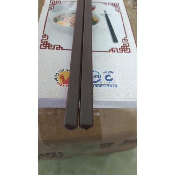 Hộp 10 đôi đũa nhựa Melamine màu Nâu cao cấp Size 25cm